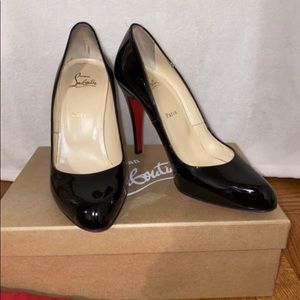 Christian Louboutin Black decollete 100 pumps